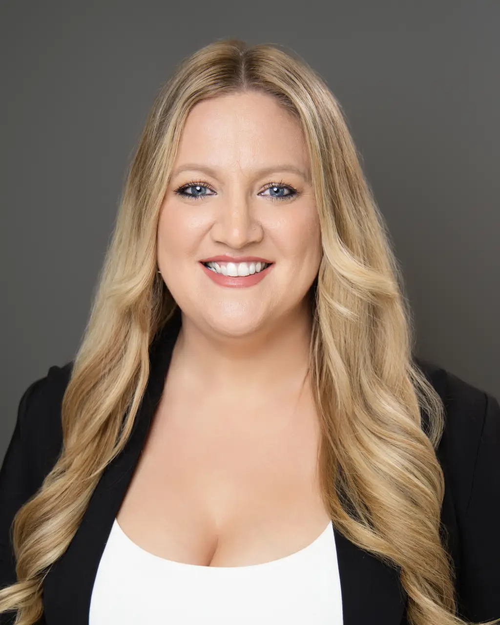 Christina, Bookkeeper